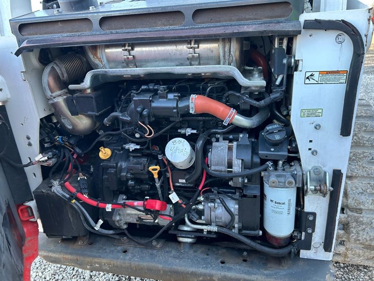 2022-bobcat-t870-image-14