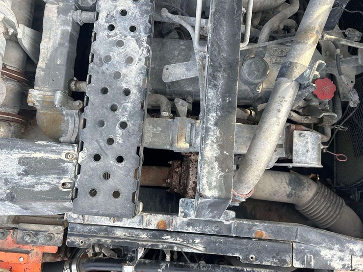 2018-hitachi-zx300-lc-6n-image-9