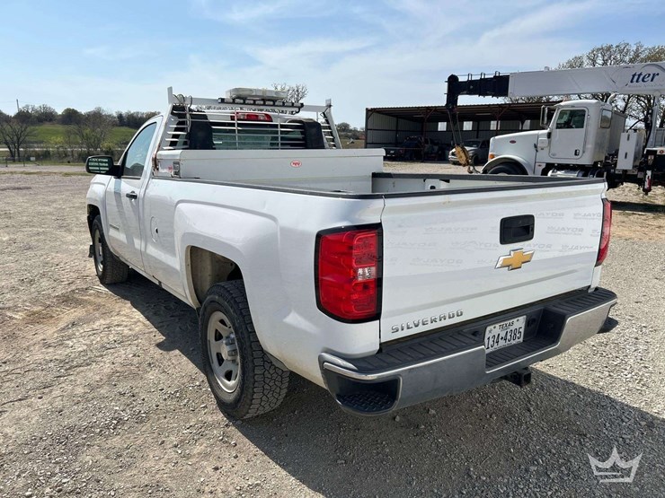 2017-chevrolet-silverado-1500-image-3