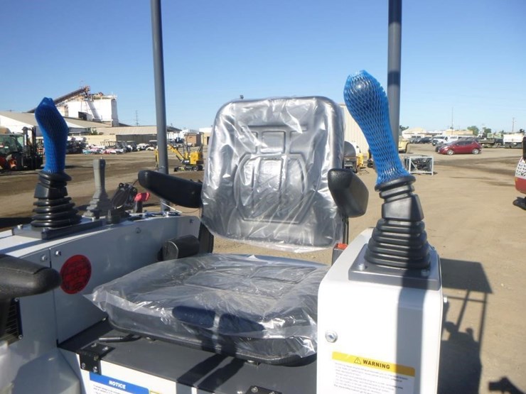 bttl-et15h-6-hydraulic-excavator-image-19