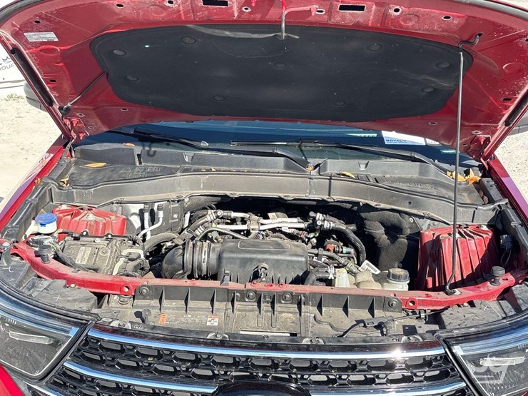 2021-ford-explorer-image-7