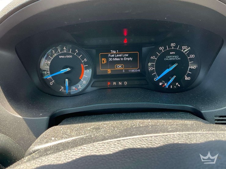 2016-ford-explorer-image-15