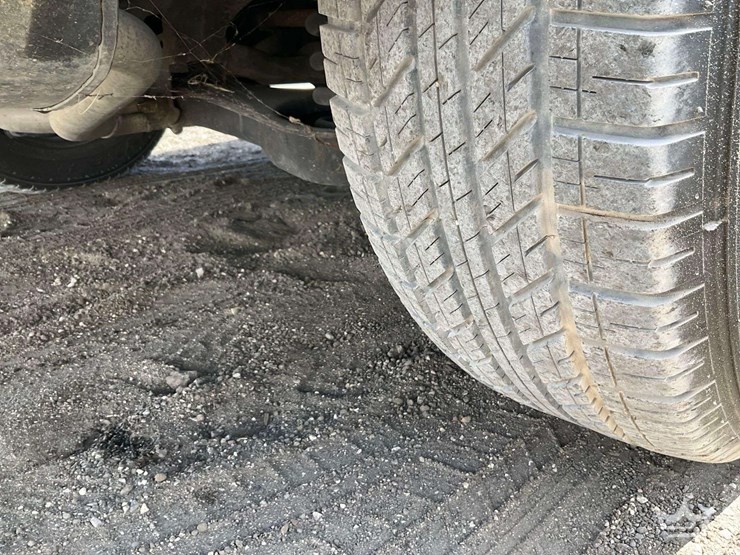 2013-ford-explorer-image-33