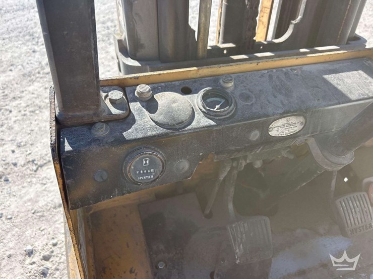 hyster-50-5,000lb-propane-forklift-image-11