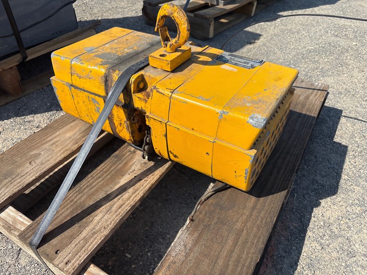 #8031-•-wright-way-electric-hoist-image-2