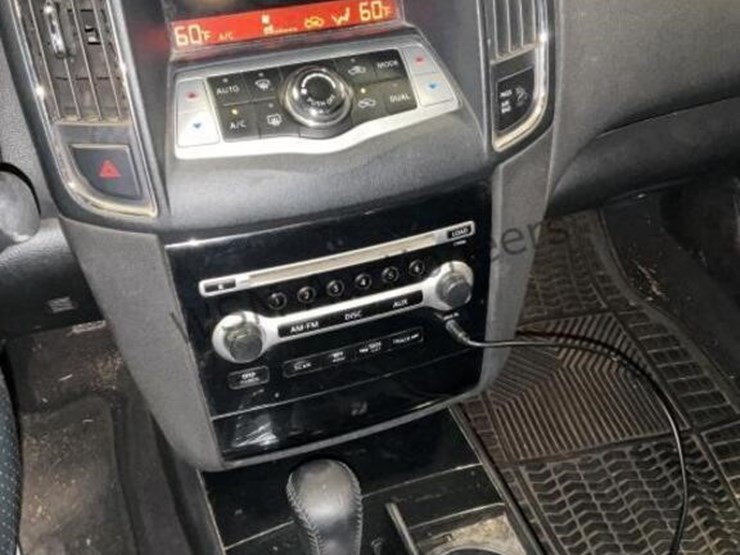 2011-nissan-maxima-sdn-image-20