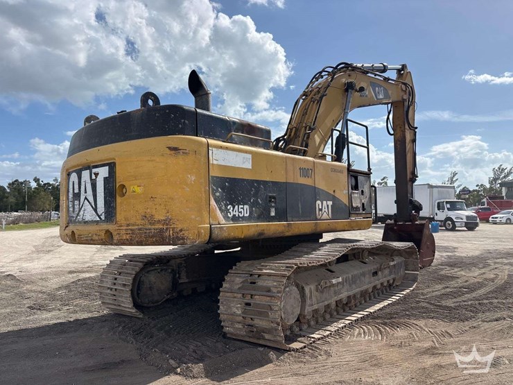 2009-caterpillar-345d-image-3