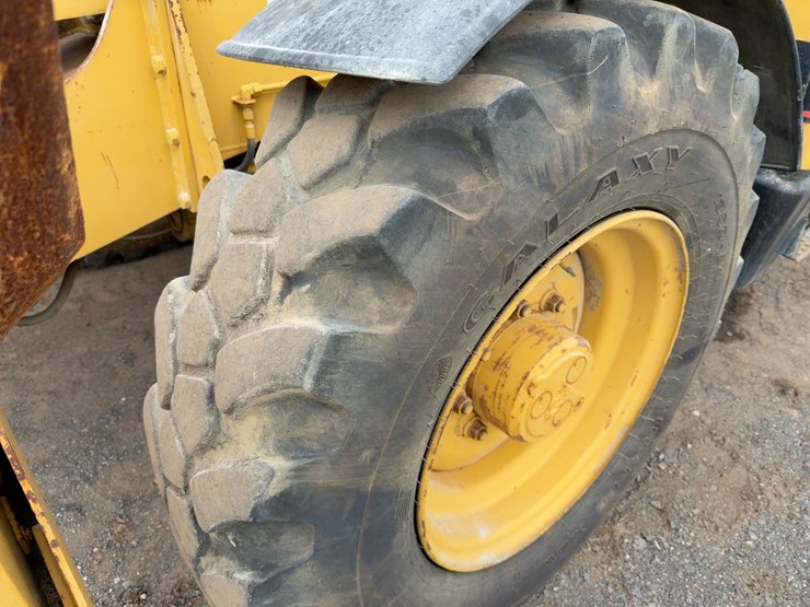 1995-caterpillar-th83-image-12