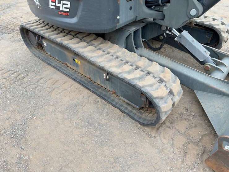 2023-bobcat-e42-image-19