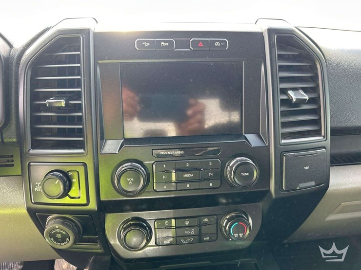 2019-ford-f150-image-19