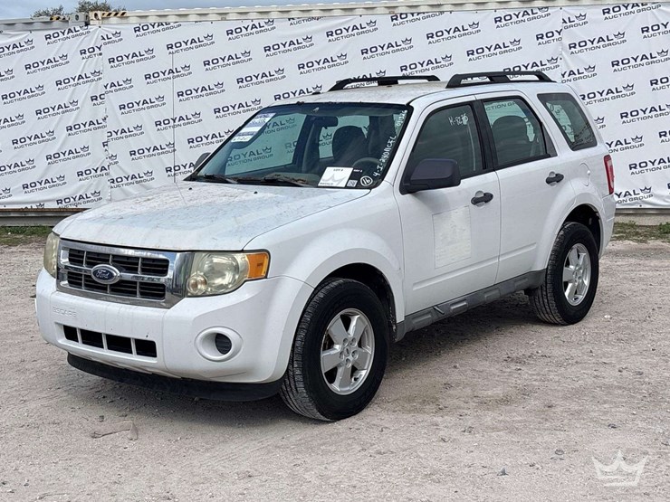 2009-ford-escape-image-1