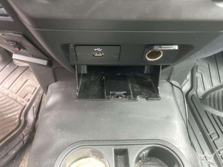 2017-ford-f150-image-25