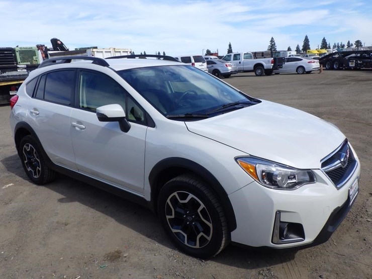 2017-subaru-crosstrek-image-2