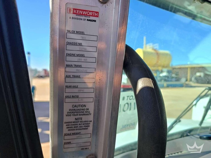 2012-kenworth-t800-image-9