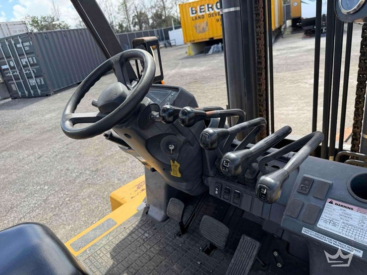 2017-caterpillar-dp70n1-image-15