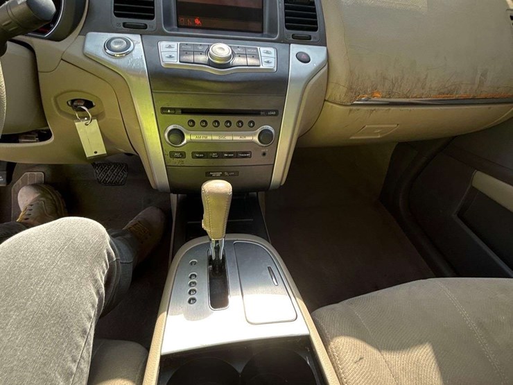 2011-nissan-murano-image-18