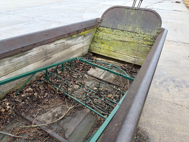 john-deere-10ft-manure-spreader-image-12