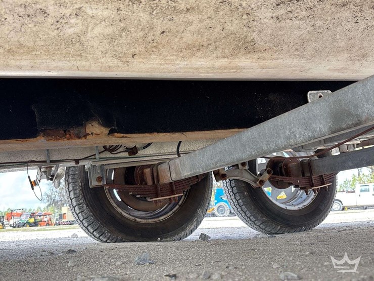 2007-30ft.-regal-30-express-cruiser-boat-with-2010-vantage-t/a-33-ft.-trailer-image-67