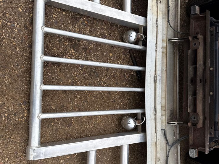 2016-peterbilt-389-image-134