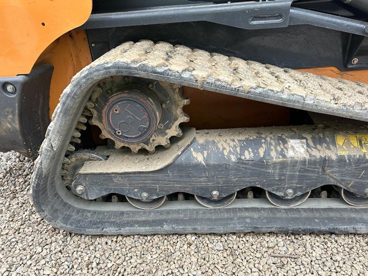 2024-case-tv450b-image-13