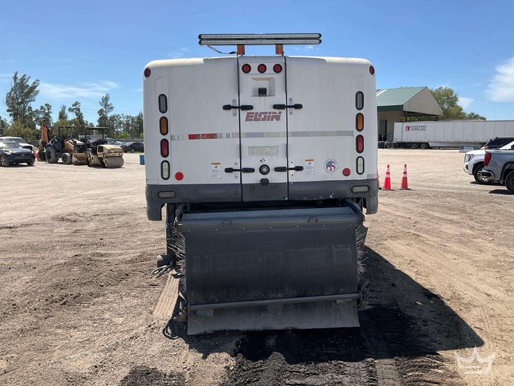 2015-international-durastar-4300-image-34