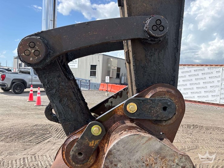 2009-caterpillar-345d-image-23