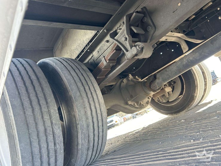 2010-workhorse-w62-image-19