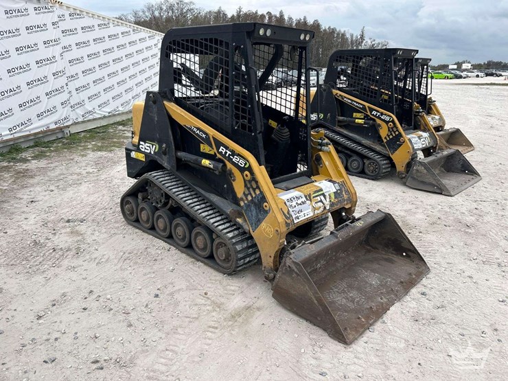 2023-asv-rt-25-posi-track-compact-track-loader-skid-steer-image-2