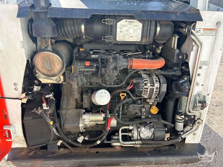 2023-bobcat-t595-image-13