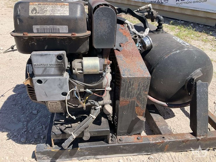 kohler-gasoline-air-compressor-image-12