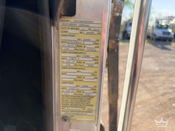 2011-kenworth-t400-image-6