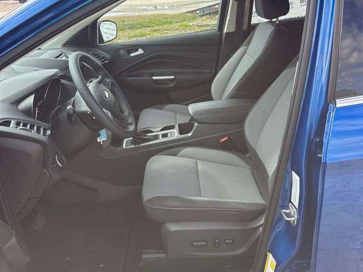 2017-ford-escape-image-12