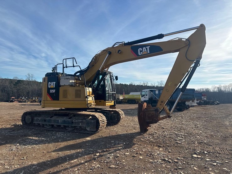 2020-caterpillar-325flcr-image-3