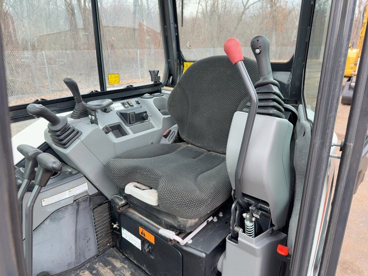 2023-bobcat-e42-image-28