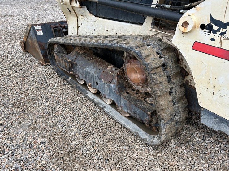 2016-bobcat-t550-image-16