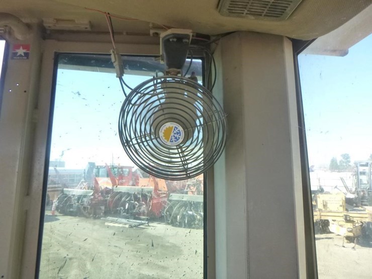 1996-deere-670b-image-33