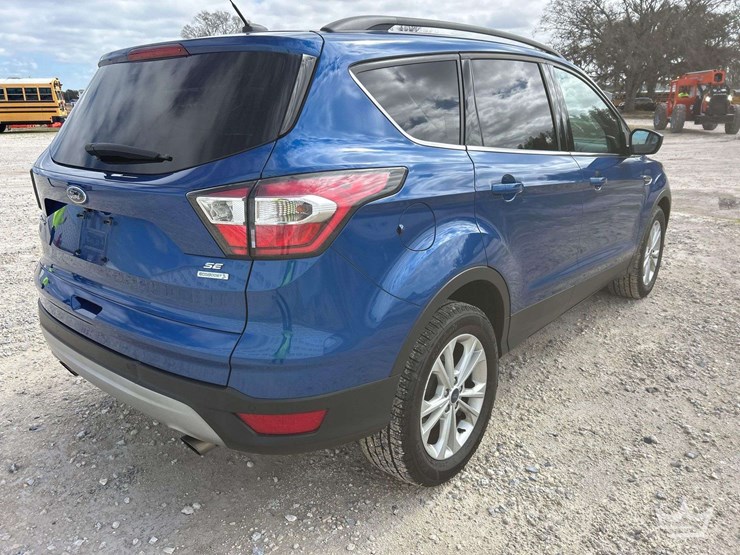2017-ford-escape-image-3