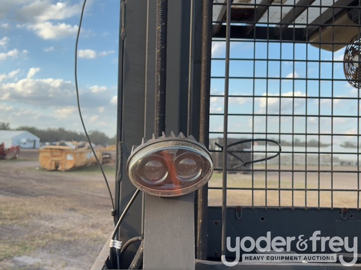 2017-toyota-6bpu15-image-15