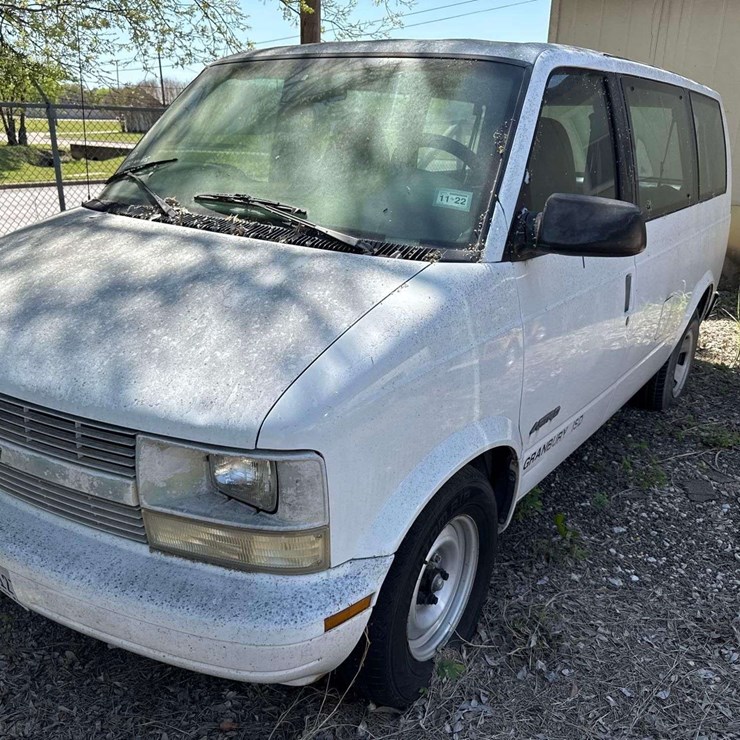 2000 CHEVROLET ASTRO