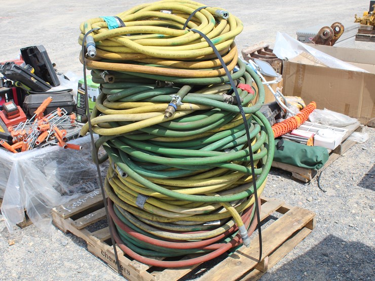 #8006-•-pallet-of-jack-hammer-hoses-image-3