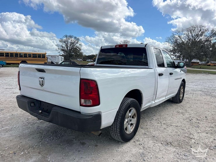 2012-dodge-1500-image-3