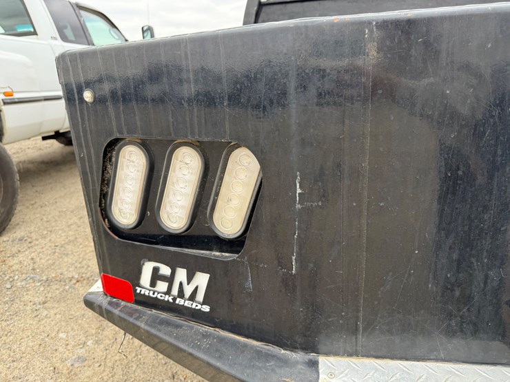 2005-gmc-2500-image-9