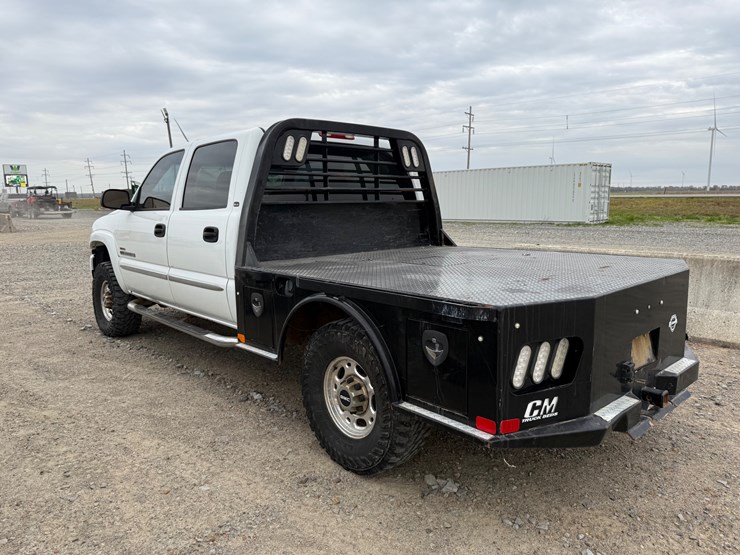 2005-gmc-2500-image-4