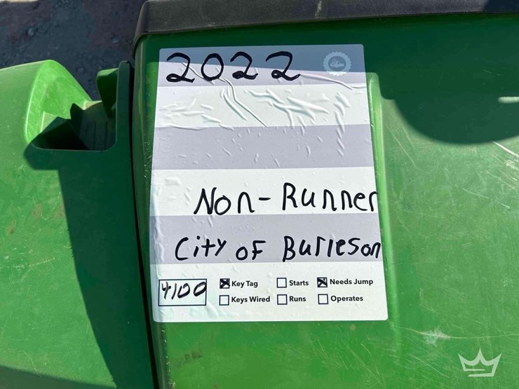 2022-john-deere-gator-image-10