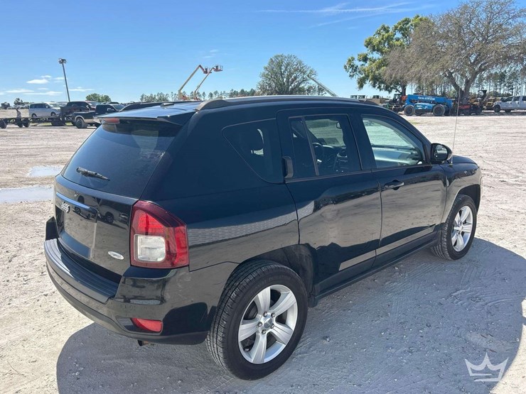 2016-jeep-compass-image-3