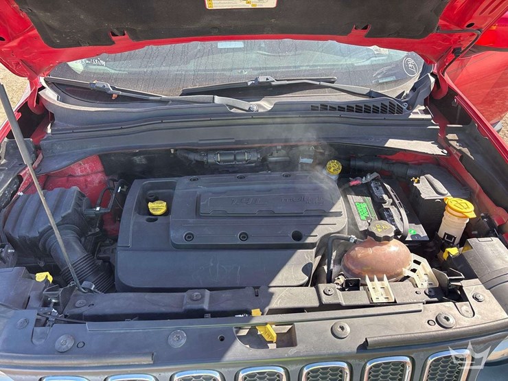 2015-jeep-renegade-image-7