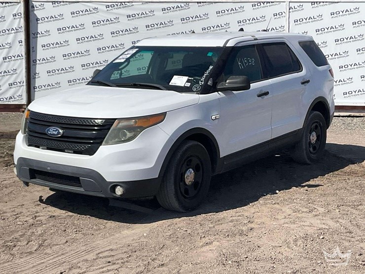 2015-ford-explorer-image-1