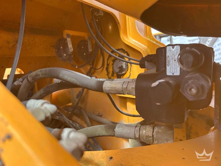 2014-hyundai-hl760-9a-image-23