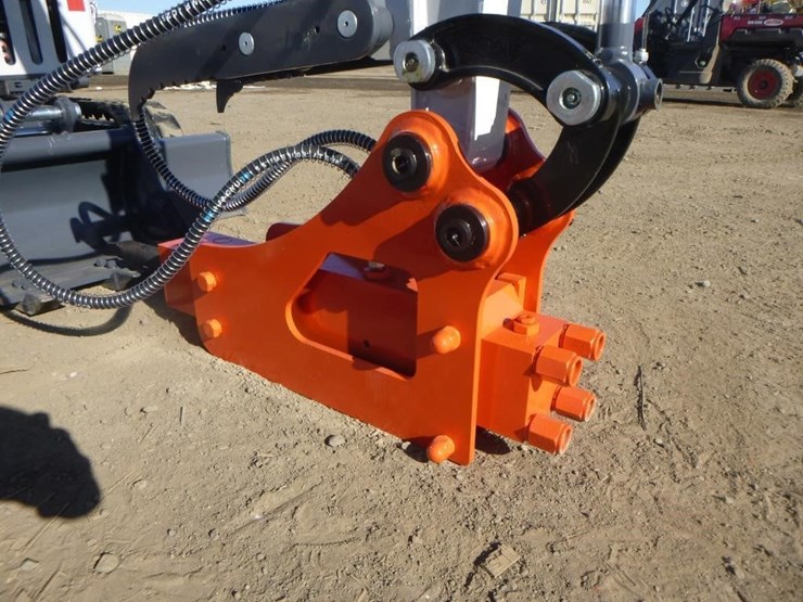 bttl-et15h-6-hydraulic-excavator-image-10