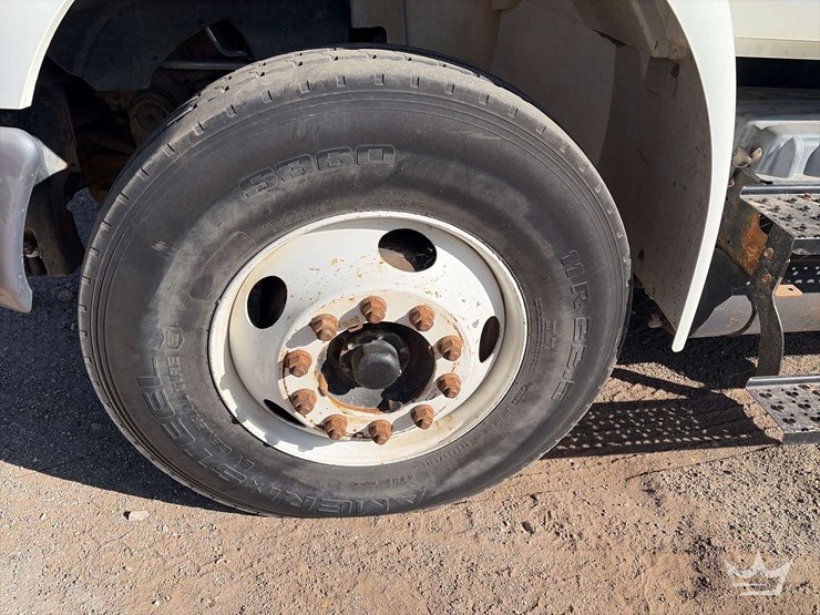 2011-international-durastar-4300-image-36